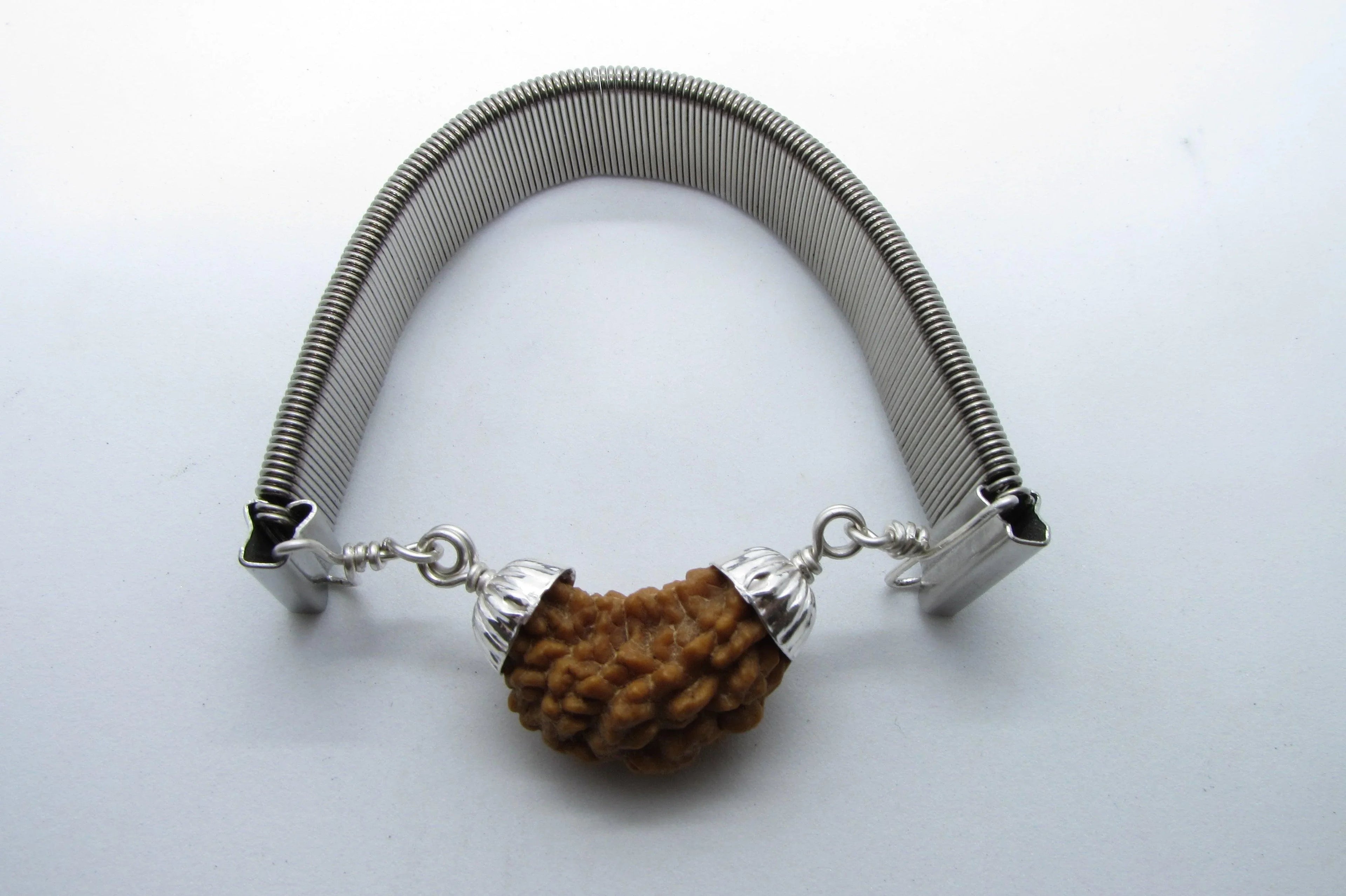 1 Mukhi Rudraksha Bracelet - Spiritual Elegance | Brahmatells - BrahmatellsStore