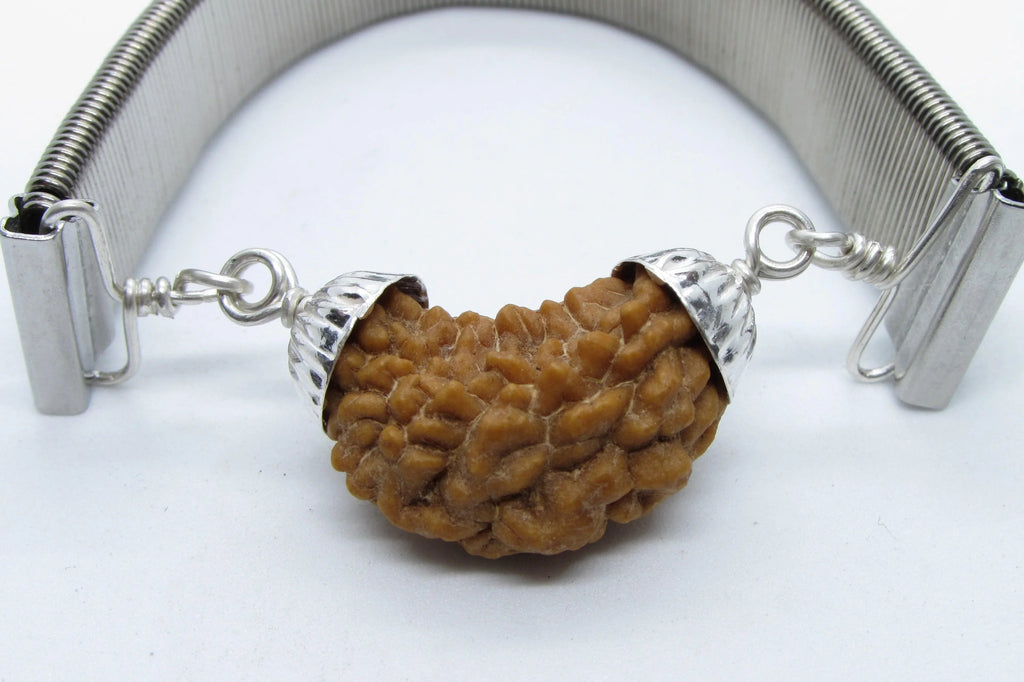 1 Mukhi Rudraksha Bracelet - Spiritual Elegance | Brahmatells - BrahmatellsStore