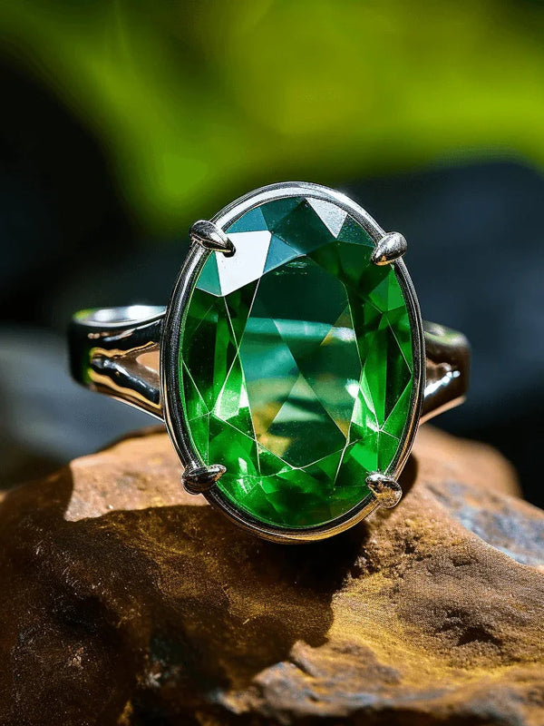 Emerald Oval-Intense Dark-Green Ring - Mercury's Gem | Brahmatells - BrahmatellsStore